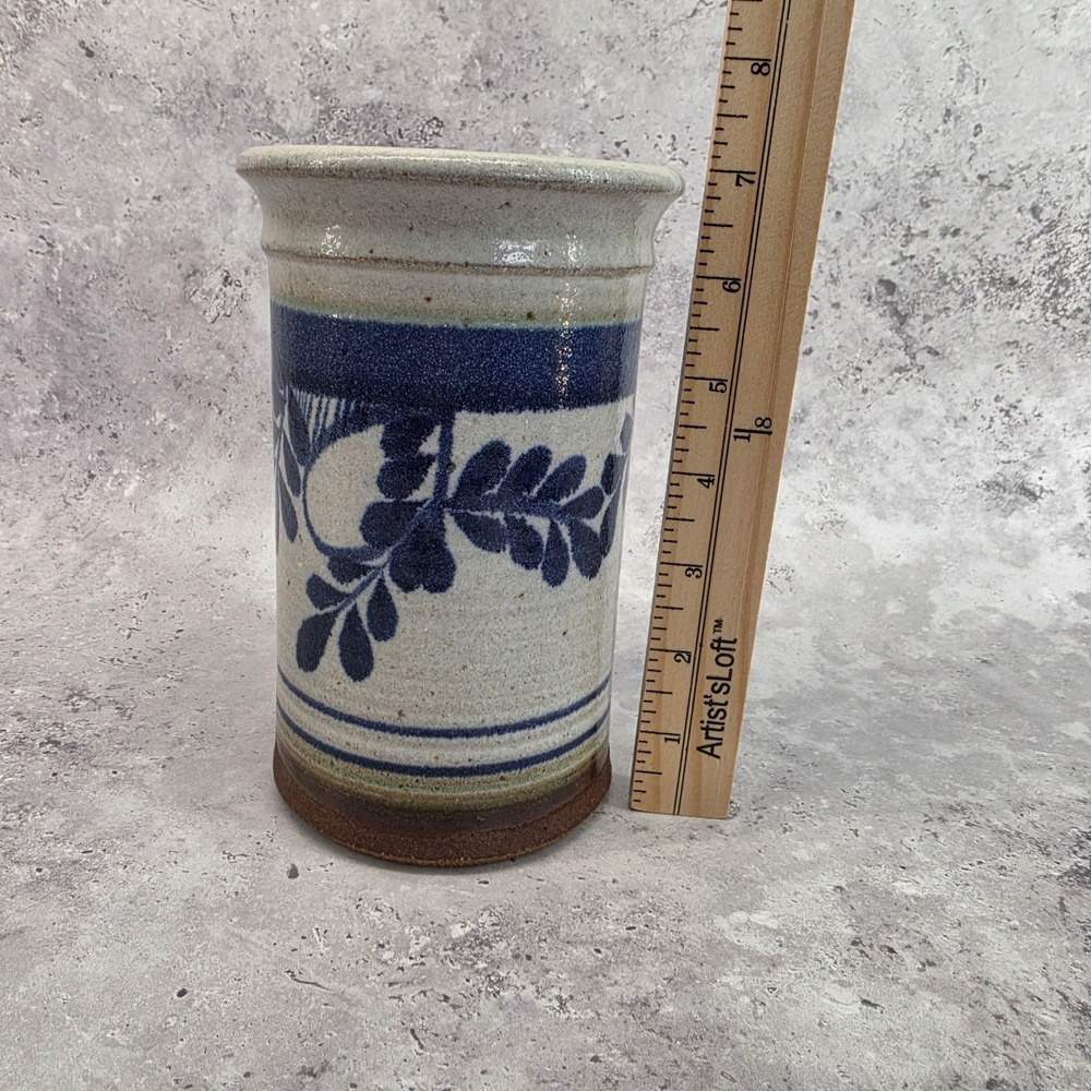 Vintage Studio Pottery Crock Cobalt Blue Leaf Motif Salt Glazed Stoneware 7" - Picture 8 of 9